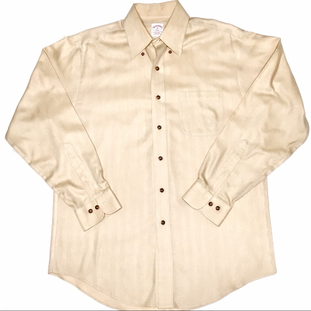 Brooks Brothers Golden Wheat Men Button Down Shirt